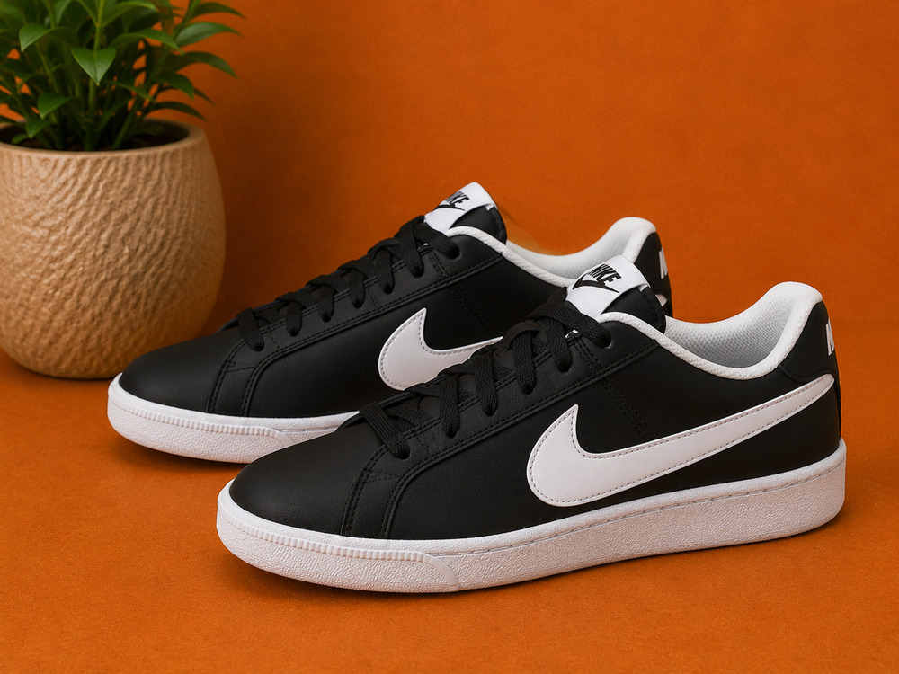 NWT Nike Court Royale Men's Low-Top Sneakers Black/White Size 10.5 US